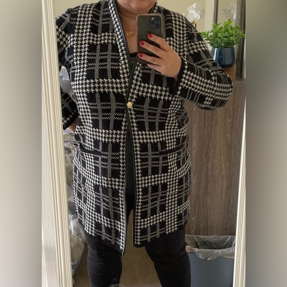 NWT ANNE KLEIN LONG CARDIGAN/SWEATER. ONE BUTTON CLOSURE. Elegant and cozy. - Picture 7 of 16